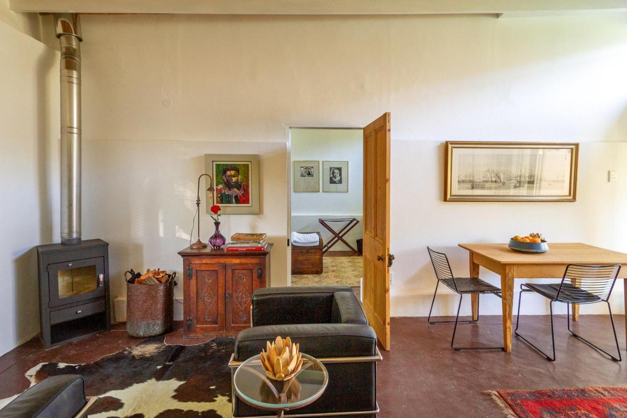 The Barn On 62 - Cottages Montagu Bagian luar foto