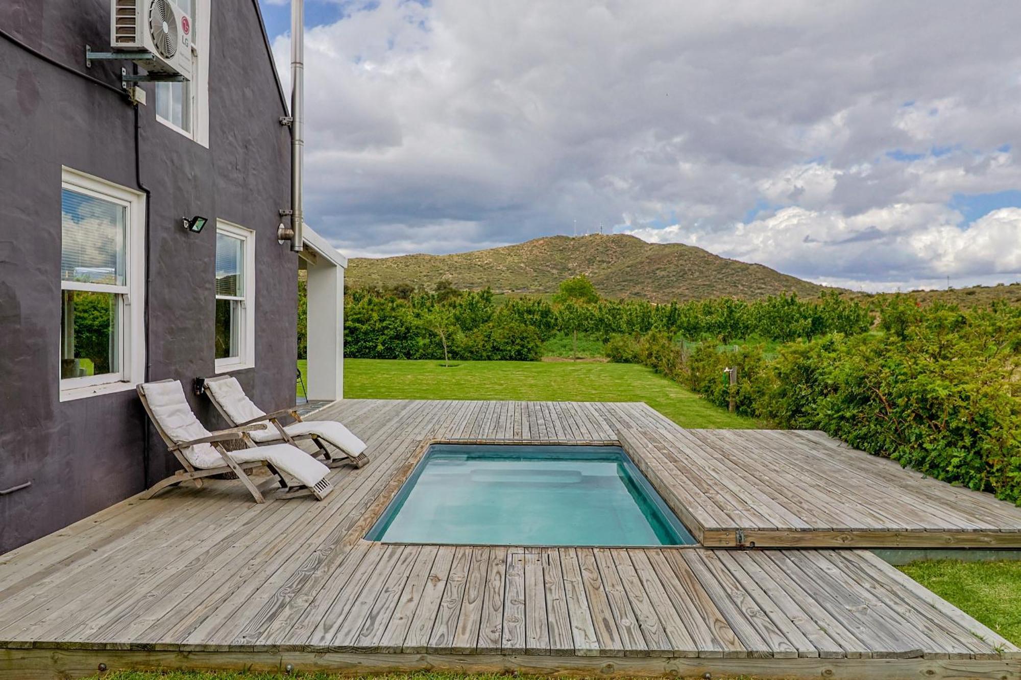 The Barn On 62 - Cottages Montagu Bagian luar foto