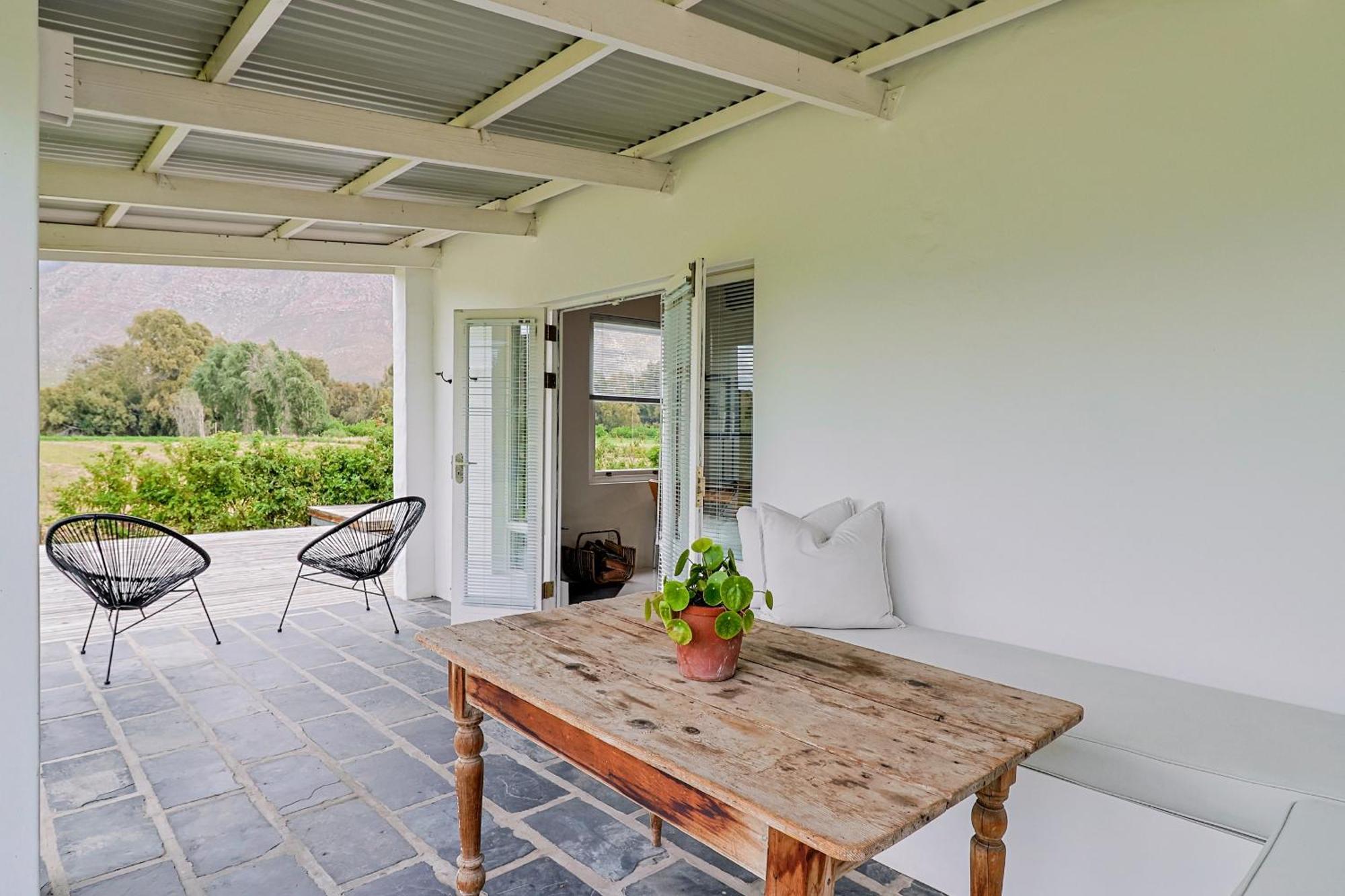 The Barn On 62 - Cottages Montagu Bagian luar foto